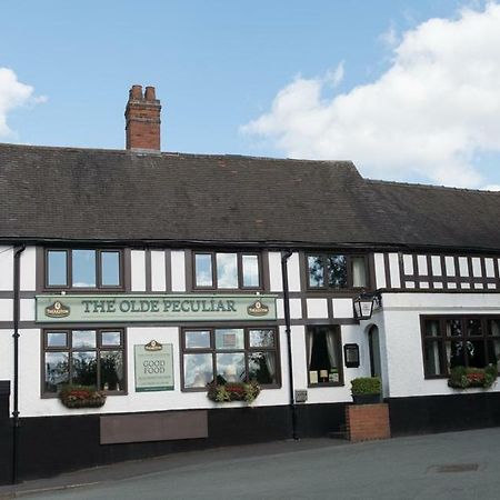 Hotel The Olde Peculiar Rugeley Esterno foto